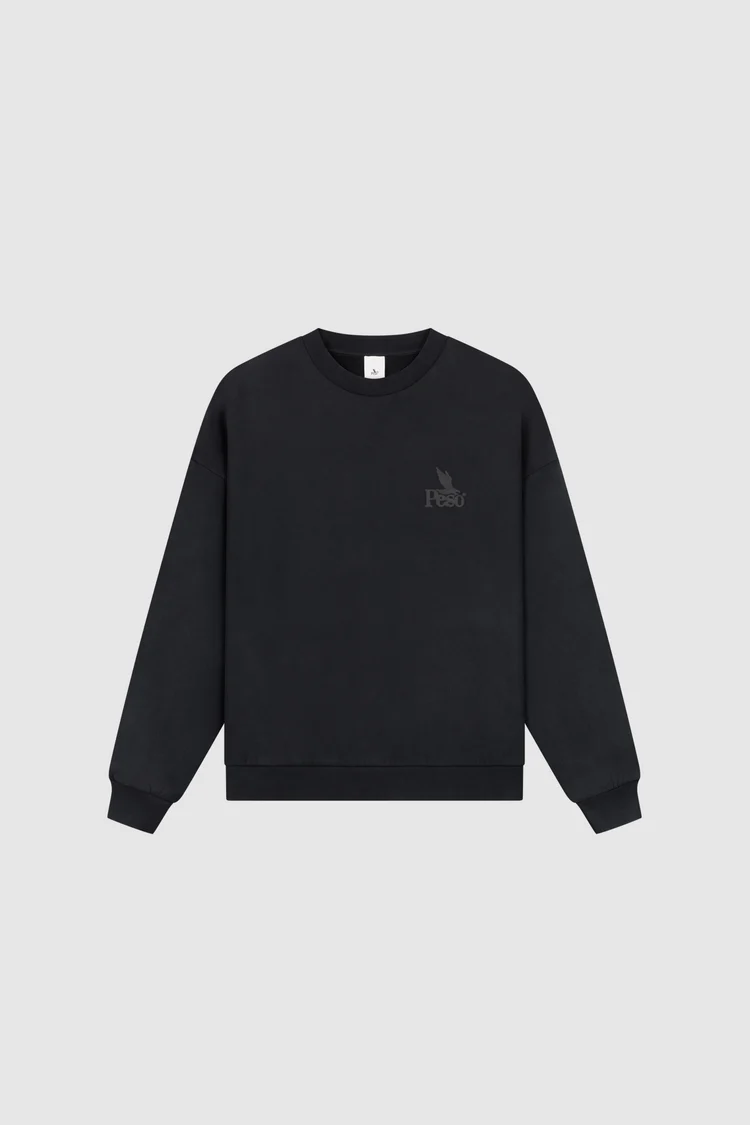 Entdecke den Pesoclo Logo Raws Sweater in Washed Black. Der moderne schwarze Pullover mit markantem Pesoclo Logo sorgt für einen lässigen und stilvollen Look. Entdecke den Pesoclo Logo Raws Sweater in Washed Black. Der moderne schwarze Pullover mit markantem Pesoclo Logo sorgt für einen lässigen und stilvollen Look.
